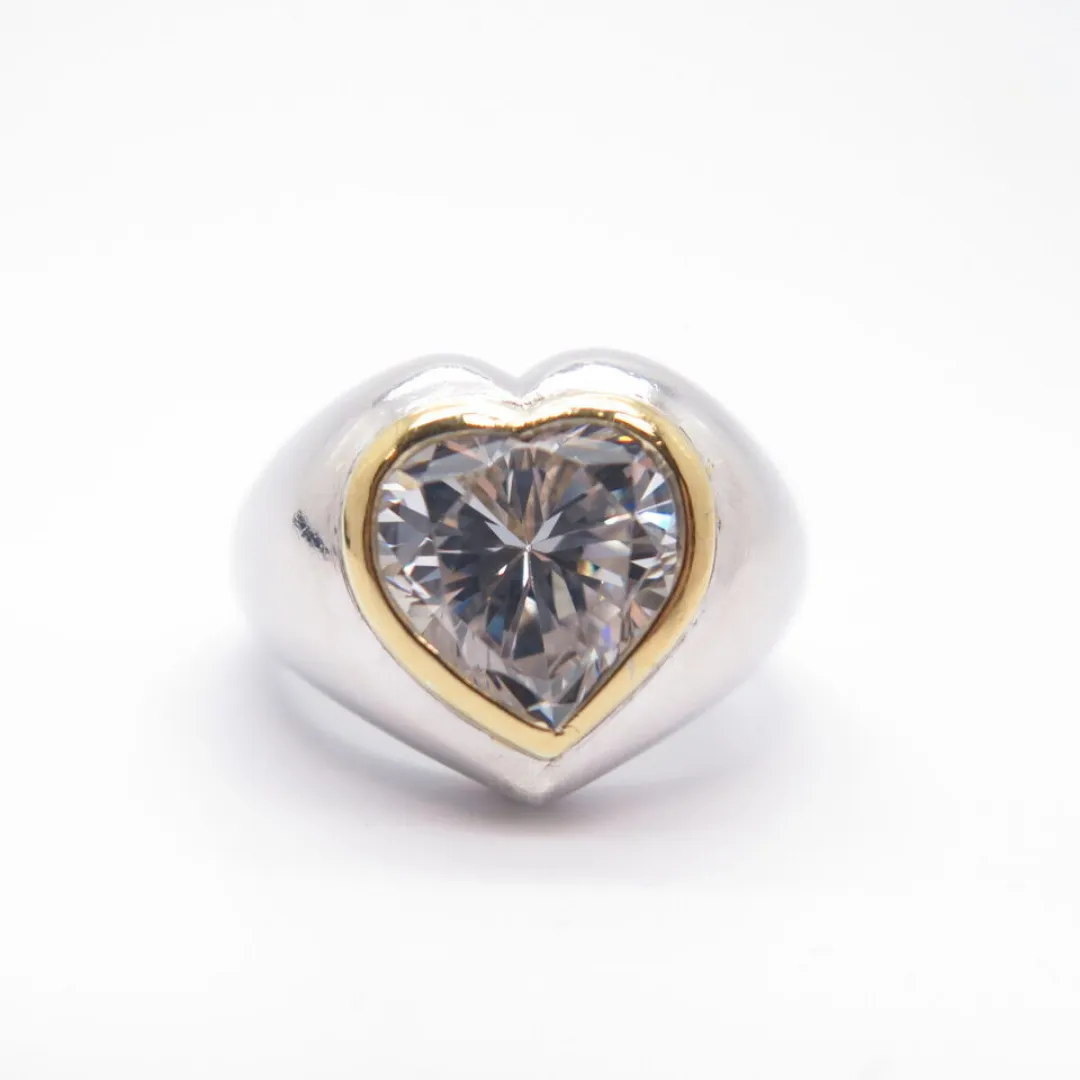 /public/photos/live/Heart Cut Moissanite Two Tone Bezel Set Engagement Ring 658 (4).webp